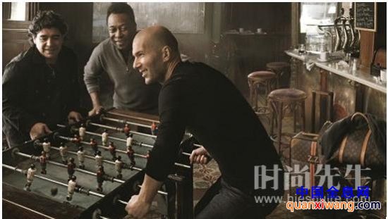 在这些广告中,影像不需要照顾产品本身,只需要不经意地露一角 在这些广告中,影像不需要照顾产品本身,只需要不经意地露一角