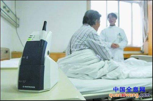 手机未来应用畅想:全息影像通话排列其中
