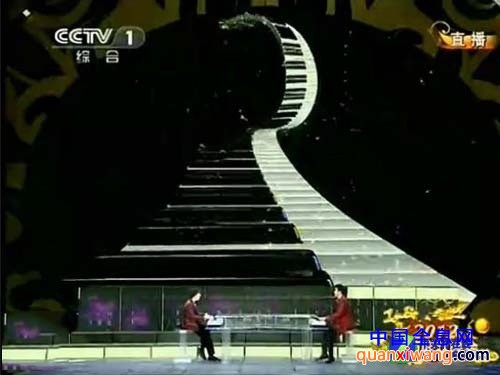 金蛇狂舞