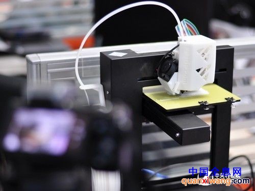试图颠覆技术革命 个人3D打印机首测