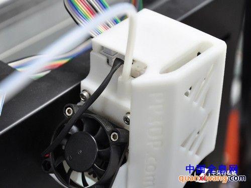 试图颠覆技术革命 个人3D打印机首测