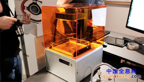 Formlabs展出FORM 1高解析度3D印表机