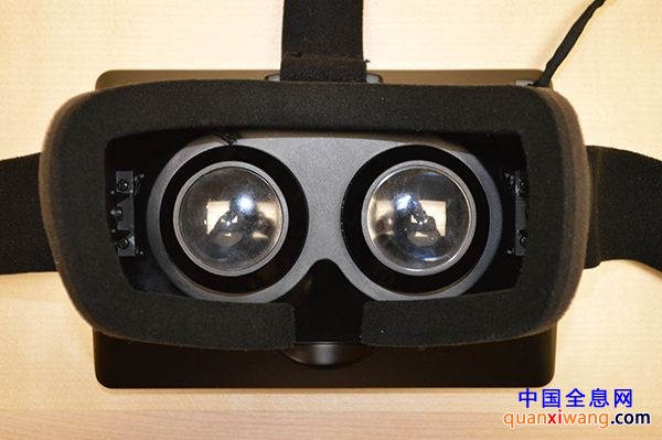 Oculus Rift VR头戴显示器延至明年春
