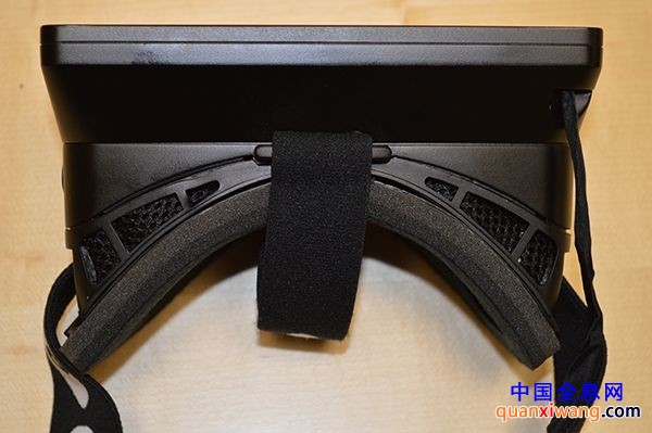 Oculus Rift VR头戴显示器延至明年春