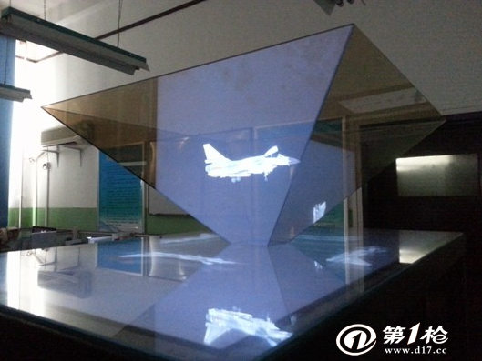 全息玻璃展示 玻璃橱窗 展柜展示图2