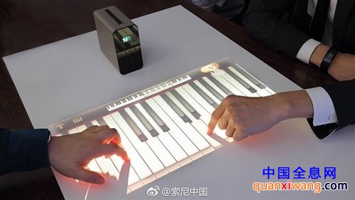可以很方便的投射到桌面上